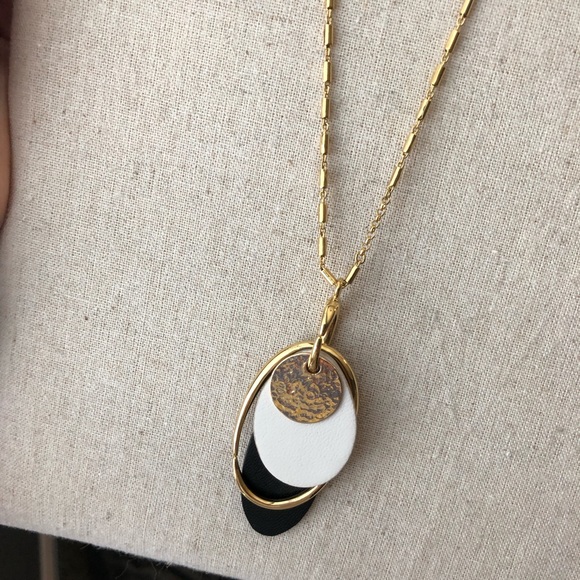 Stella & Dot Jewelry - Stella & Dot Versatile Color POP Necklace